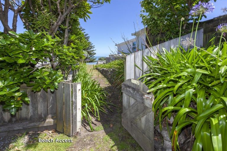 Photo of property in 131 Rosetta Road, Raumati South, Paraparaumu, 5032