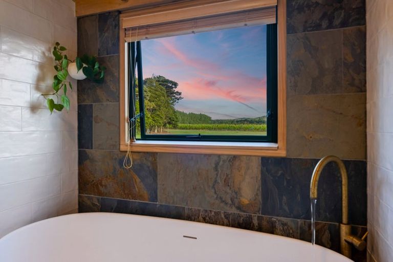 Photo of property in 241a Ararimu Valley Road, Helensville, Waimauku, 0882