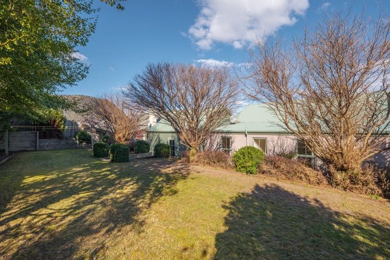 Photo of property in 94 Hedditch Street, Wanaka, 9305