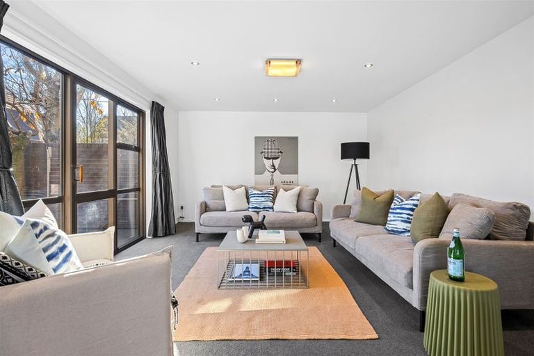 Photo of property in 1/278 Memorial Avenue, Burnside, Christchurch, 8053