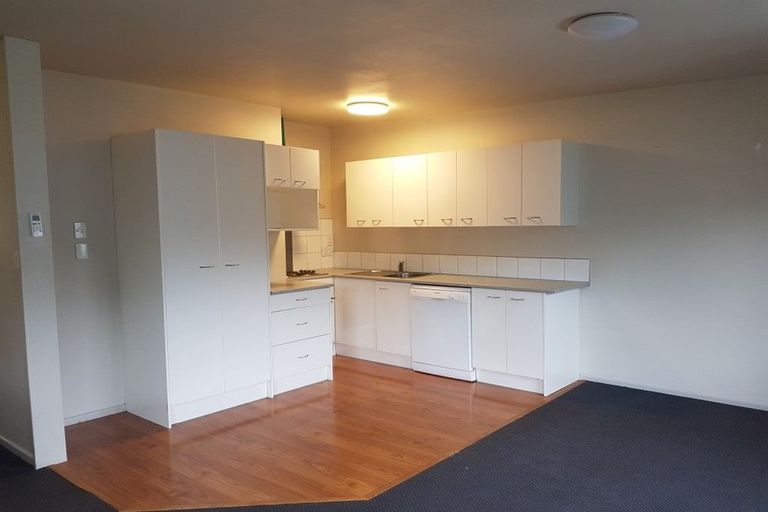 Photo of property in 5/18 Lambley Road, Titahi Bay, Porirua, 5022