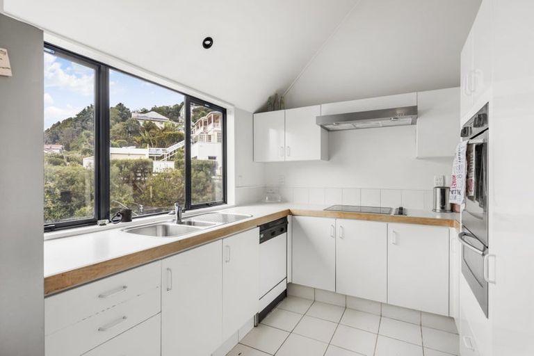 Photo of property in 28 Hay Street, Oriental Bay, Wellington, 6011