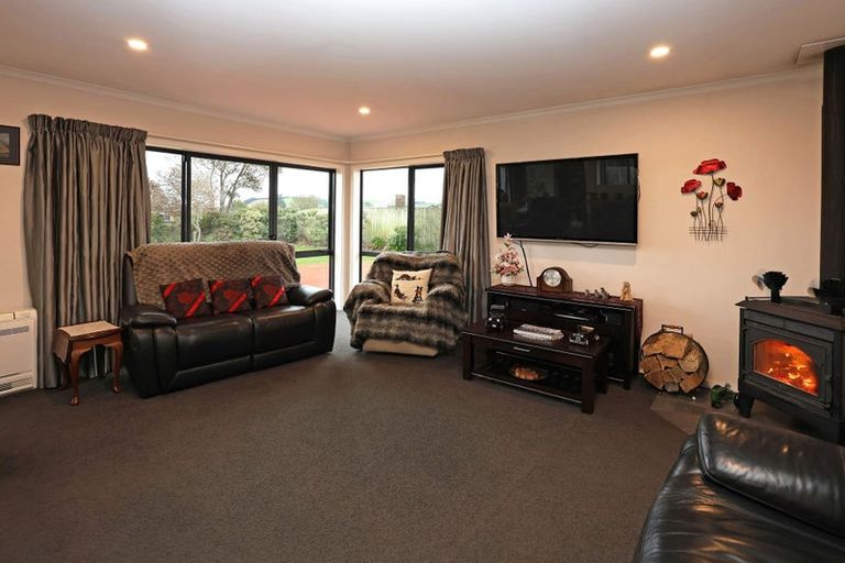 Photo of property in 6 Essex Street, Weston, Oamaru, 9401