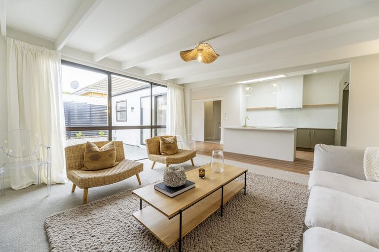 Photo of property in 82 Avenue Road, West End, Timaru, 7910