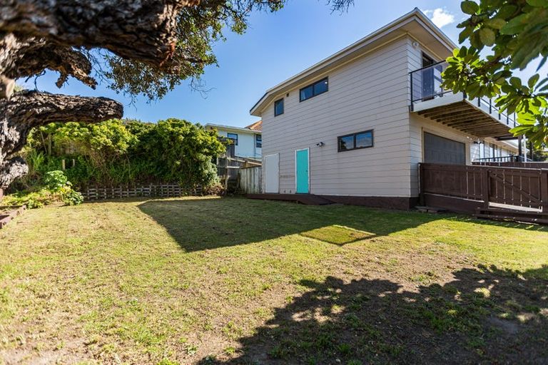Photo of property in 2 Te Pene Avenue, Titahi Bay, Porirua, 5022