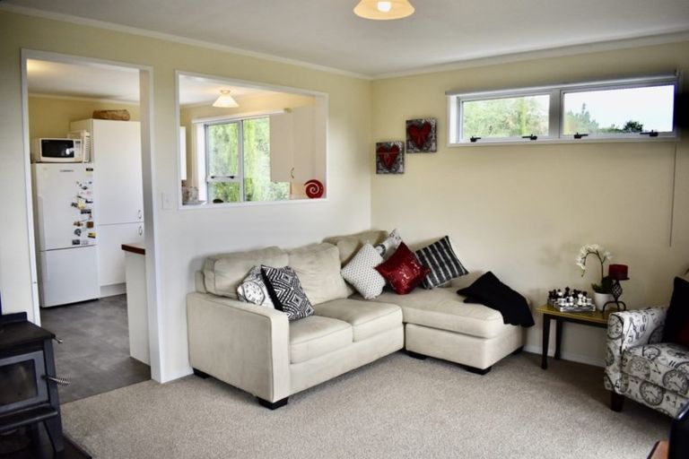 Photo of property in 135 South Manakau Road, Manakau, Otaki, 5583