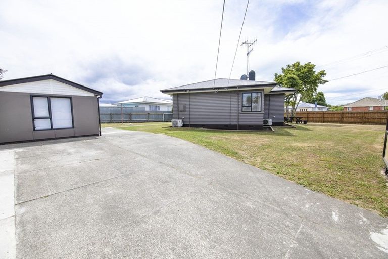 Photo of property in 2 Masefield Avenue, Maraenui, Napier, 4110