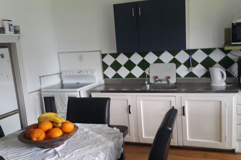 Photo of property in 1 Harris Street, Huntly, 3700