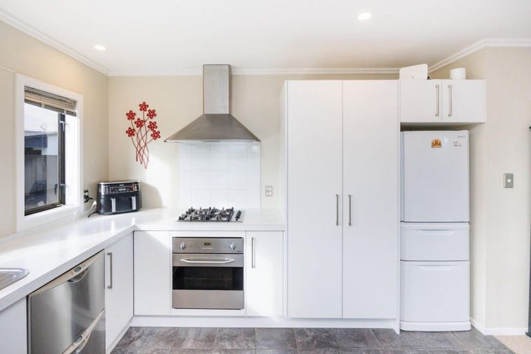 Photo of property in 65a Rosalie Terrace, Kelvin Grove, Palmerston North, 4414