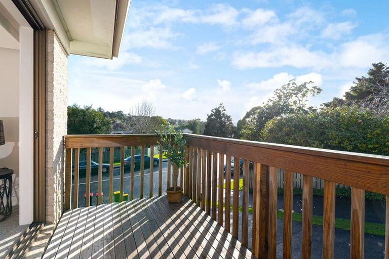 Photo of property in 1/85 Moore Street, Hillcrest, Auckland, 0627