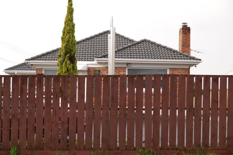 Photo of property in 106 Ridge Road, Howick, Auckland, 2014