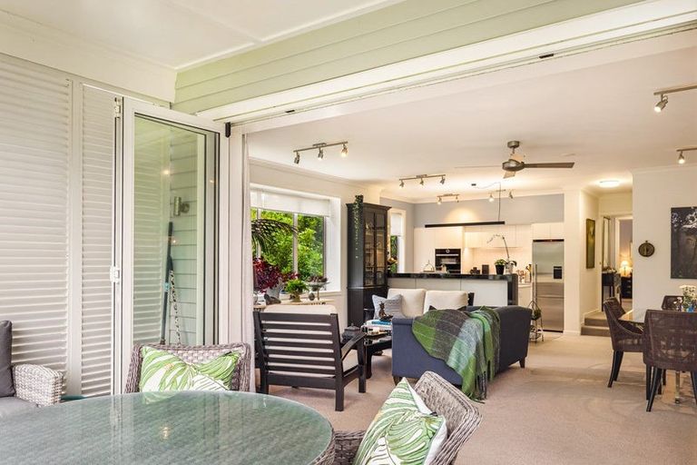 Photo of property in 2 Eaves Bush Parade, Orewa, 0931