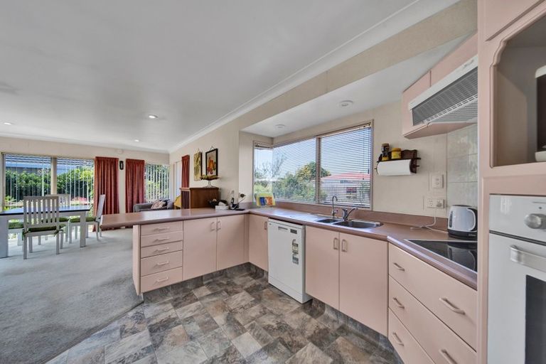 Photo of property in 189a Waihi Road, Hawera, 4610