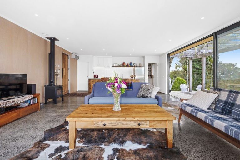 Photo of property in 350 Kimptons Road, Clevedon, Manurewa, 2576