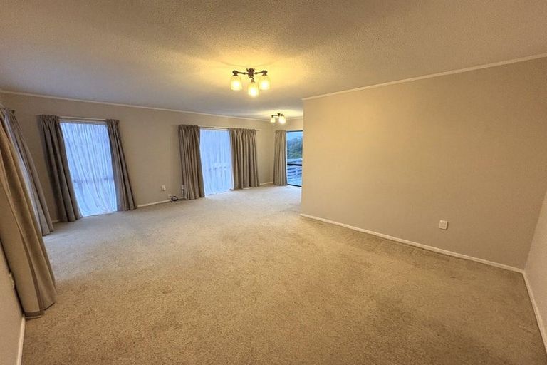 Photo of property in 60 Montgomery Avenue, Karori, Wellington, 6012