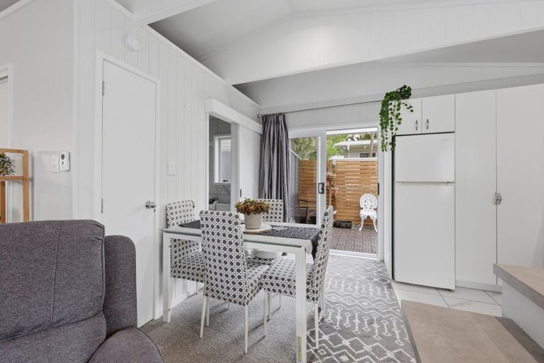 Photo of property in 100 Torkar Road, Clarks Beach, 2122
