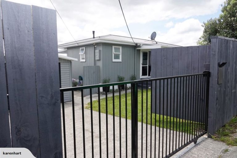 Photo of property in 2b Iris Street, Snells Beach, 0920