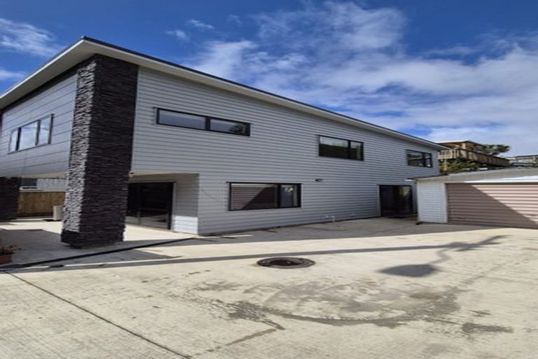 Photo of property in 1 Rimu Street, Tawa, Wellington, 5028