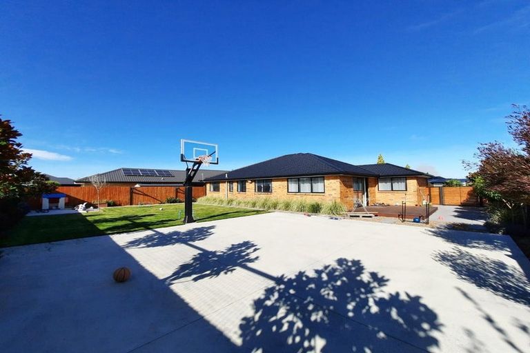 Photo of property in 43 Shadbolt Lane, Rolleston, 7614