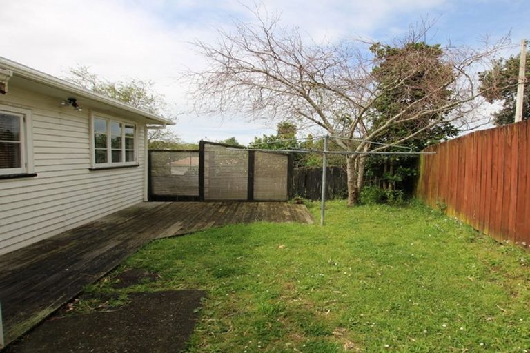 Photo of property in 2/3 Fields Road, Manurewa, Auckland, 2102