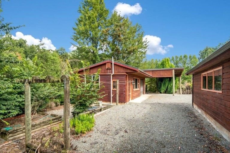 Photo of property in 43 Porika Road, Rotoroa, Murchison, 7077