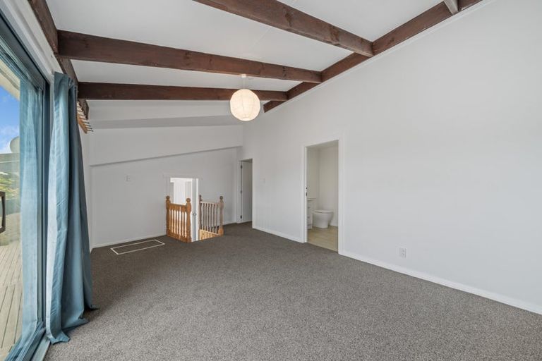 Photo of property in 2 Anzia Way, Johnsonville, Wellington, 6037