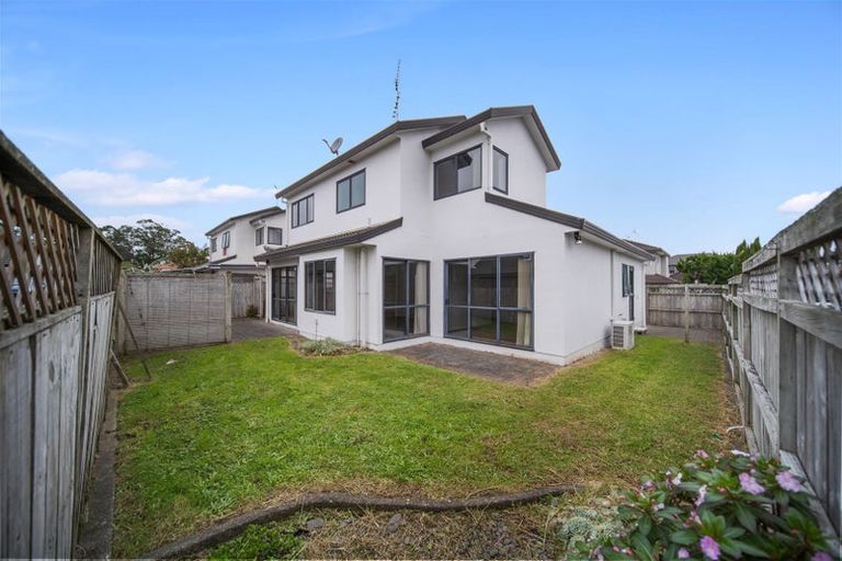 Photo of property in 2/45a Great South Road, Manurewa, Auckland, 2102
