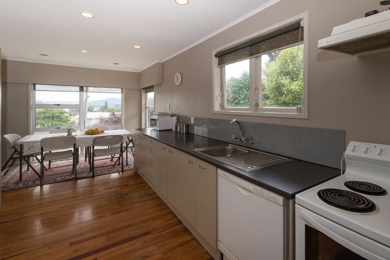Photo of property in 11 Teal Place, Selwyn Heights, Rotorua, 3015