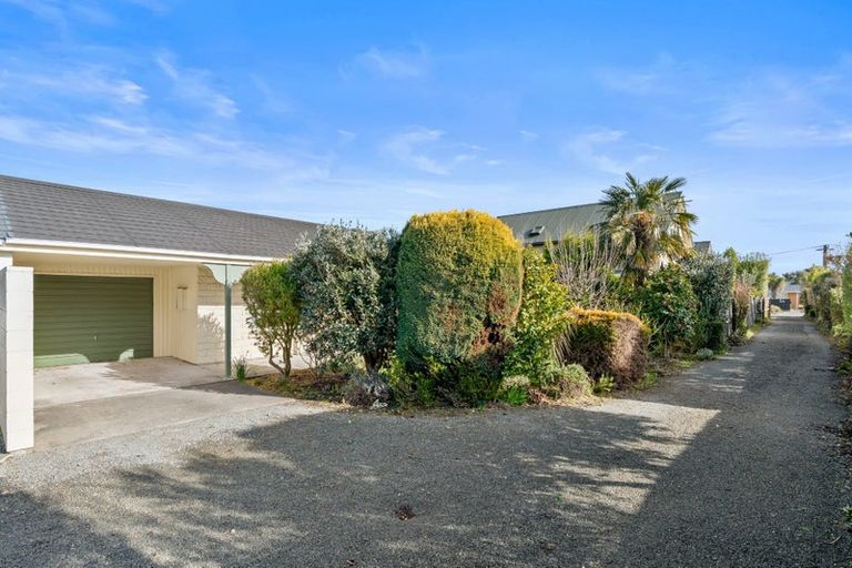 Photo of property in 1/2a Chilcombe Street, Ilam, Christchurch, 8041