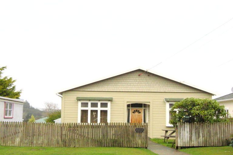 Photo of property in 22 Hugh Street, Sawyers Bay, Port Chalmers, 9023