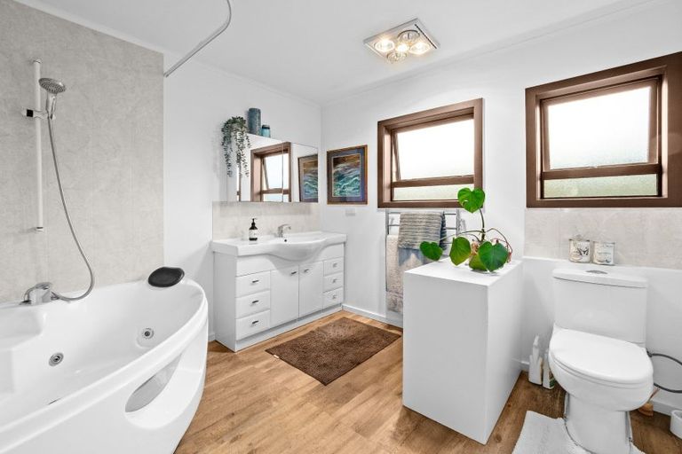 Photo of property in 162 Mcmurdo Street, Tinwald, Ashburton, 7700