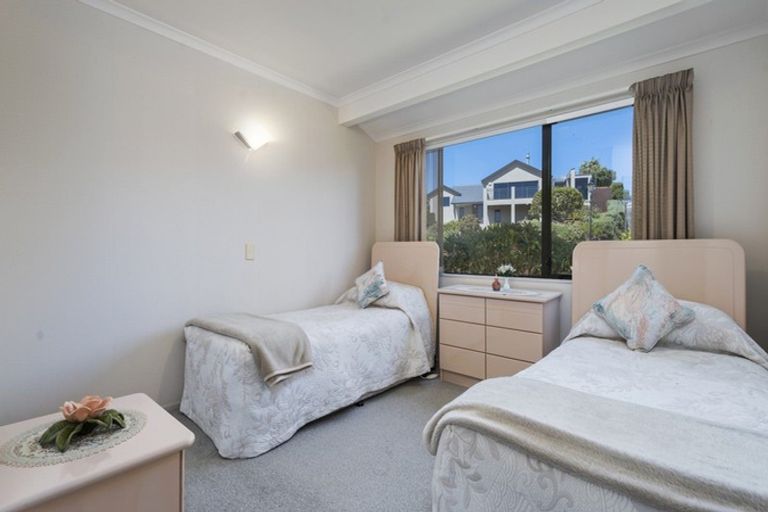 Photo of property in 6 Whalers Rise, Whalers Gate, New Plymouth, 4310