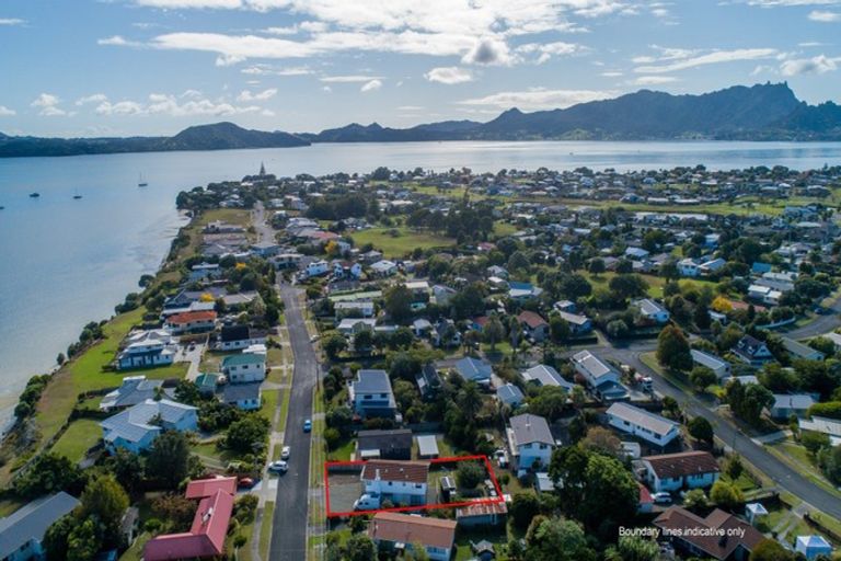 Photo of property in 12 Manaia View Road, One Tree Point, 0118