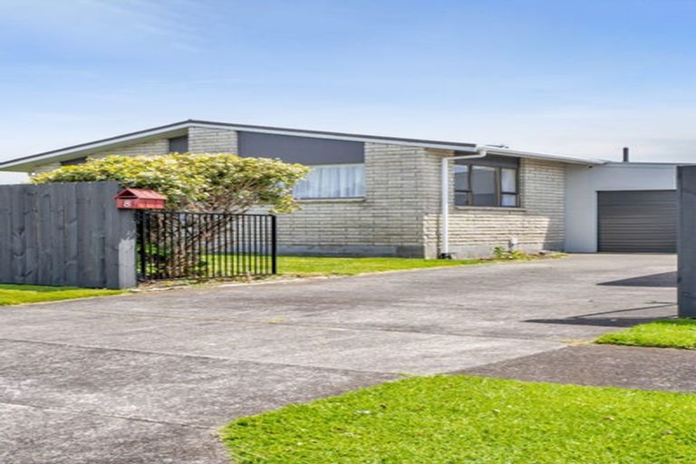 Photo of property in 8 Glamis Avenue, Bell Block, New Plymouth, 4312