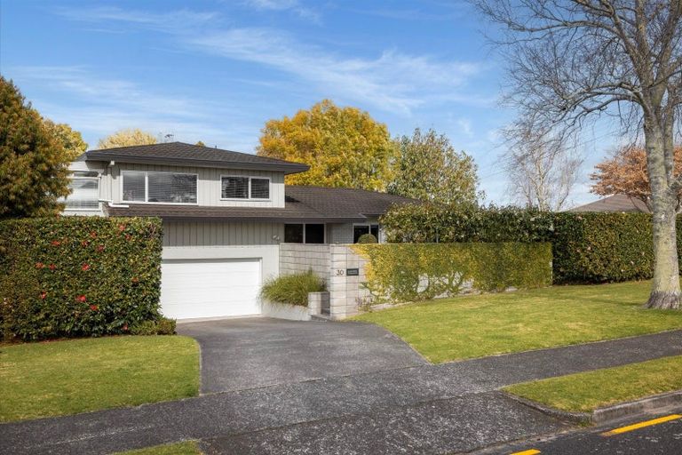 Photo of property in 30 Edgecumbe Road, Tauranga, 3110