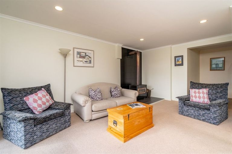 Photo of property in 22 Howard Street, Macandrew Bay, Dunedin, 9014