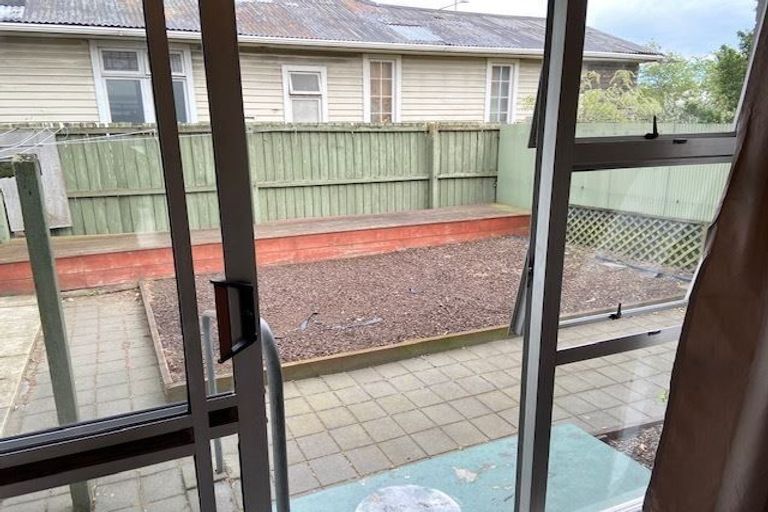 Photo of property in 2/287 Main South Road, Hornby, Christchurch, 8042