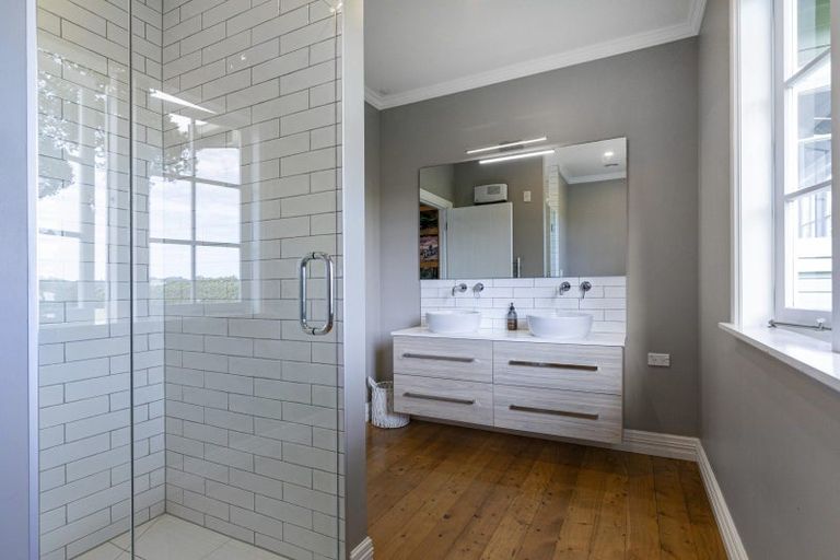 Photo of property in 33 Cable Road, Waimauku, 0881