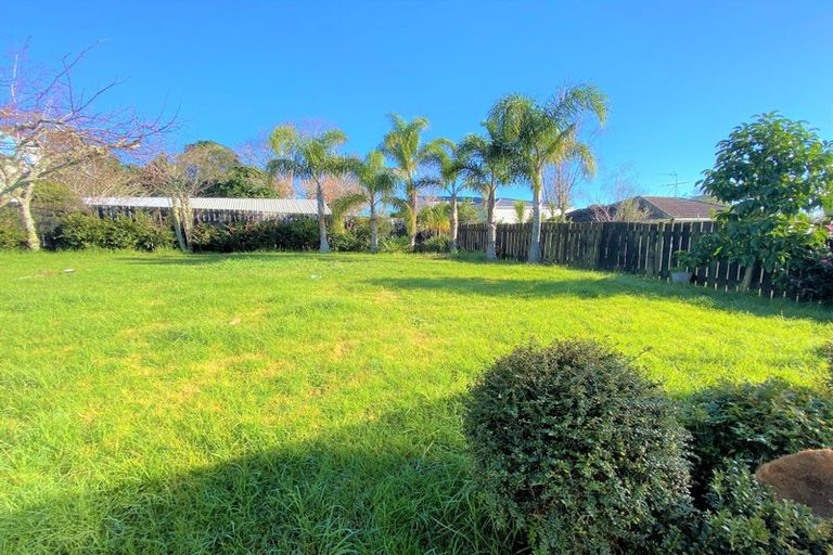 Photo of property in 78 Glenmore Road, Sunnyhills, Auckland, 2010