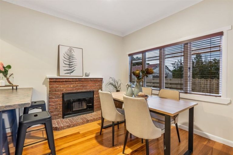 Photo of property in 19 Clevedon Road, Papakura, 2110