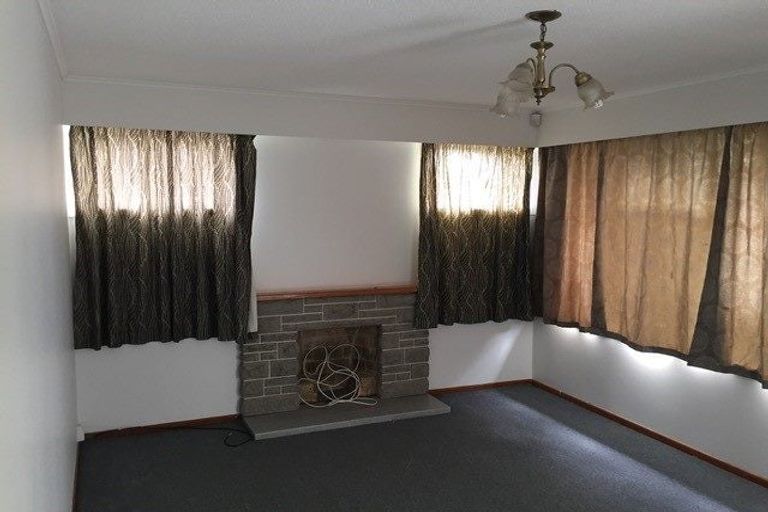 Photo of property in 105 Tidal Road, Mangere, Auckland, 2022