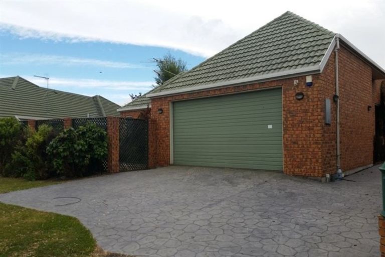 Photo of property in 24 Carmana Gardens, Rangiora, 7400