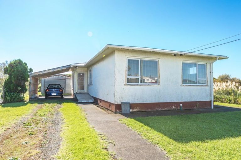 Photo of property in 31 Titoki Street, Castlecliff, Whanganui, 4501