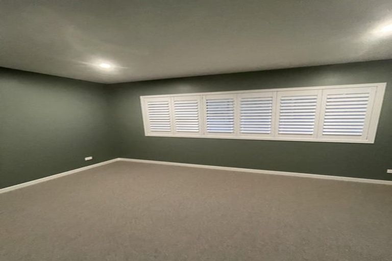 Photo of property in 9 Moya Drive, Matakana, 0985