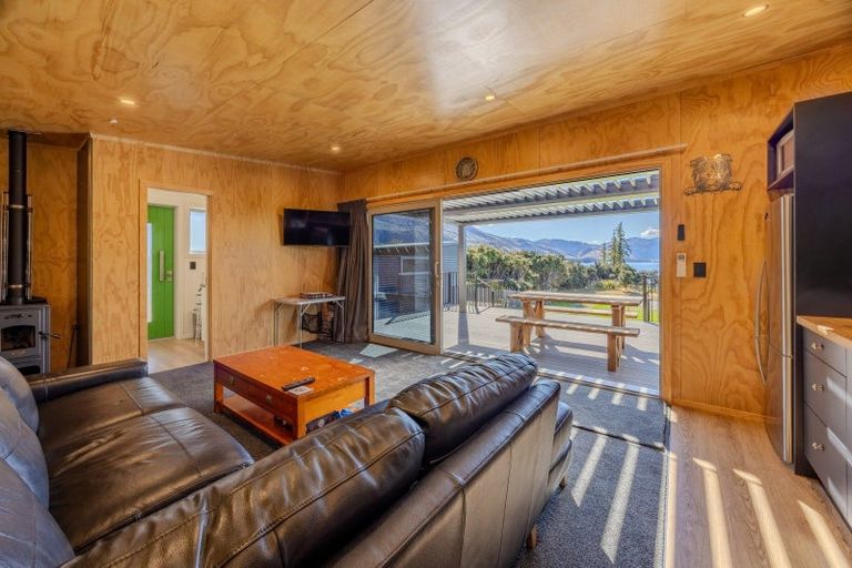 Photo of property in 48 Flora Dora Parade, Lake Hawea, 9382