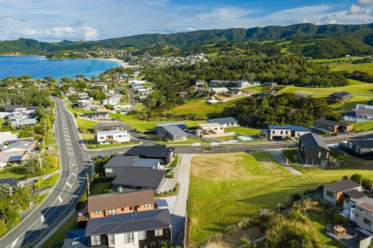 Photo of property in 3 Solar Way, Langs Beach, 0582