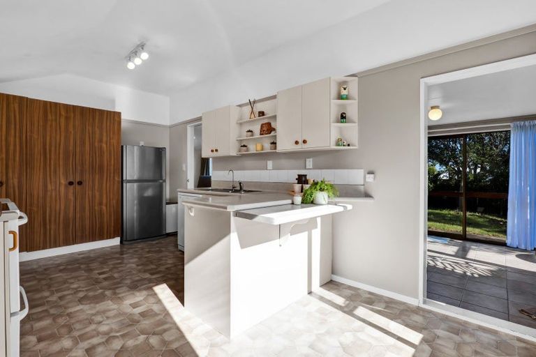 Photo of property in 102 Barrett Road, Whalers Gate, New Plymouth, 4310