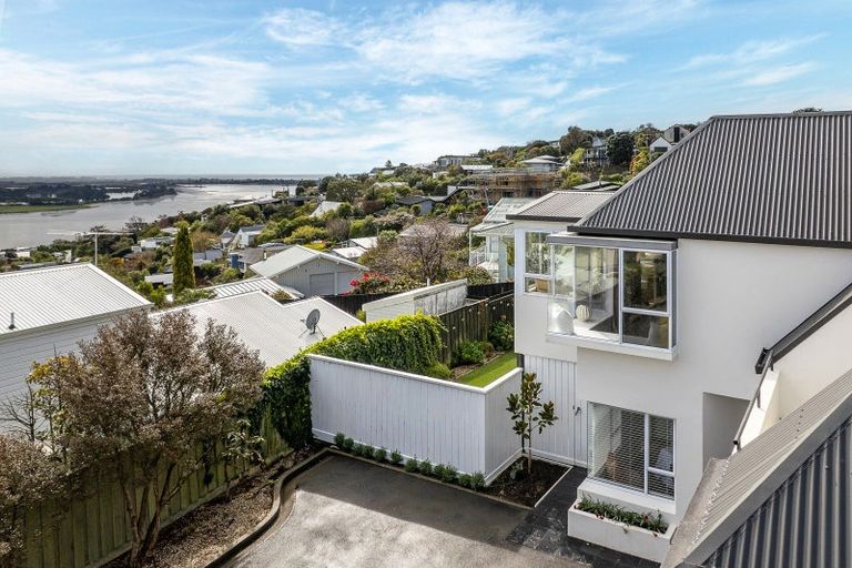 Photo of property in 2/79 Cannon Hill Crescent, Mount Pleasant, Christchurch, 8081