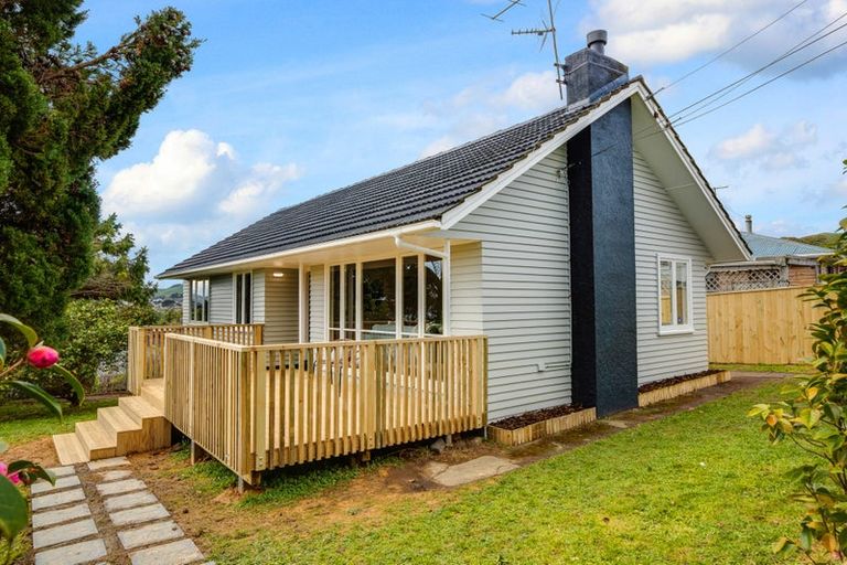 Photo of property in 43 Leicester Street, Cannons Creek, Porirua, 5024