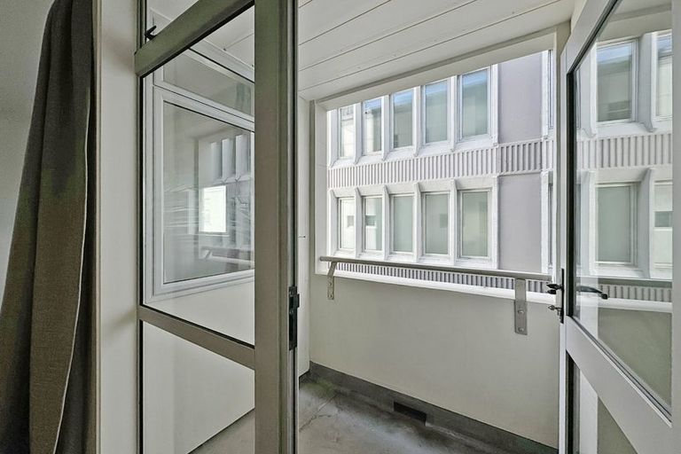 Photo of property in Dixonlane Apartments, 8/7 Feltex Lane, Te Aro, Wellington, 6011